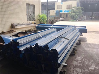 如何利用鋼結(jié)構(gòu)進(jìn)行屋面施工